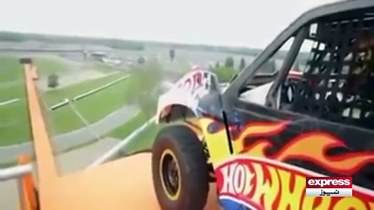 Dangerous car stunt