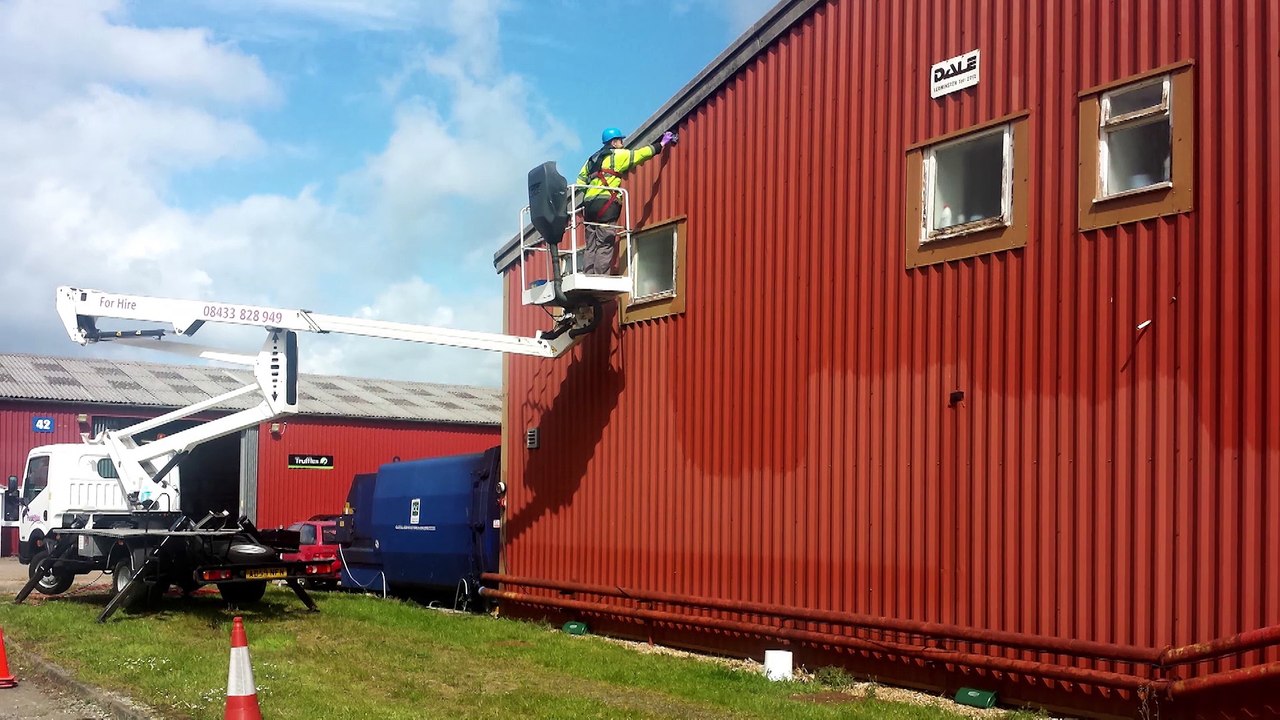 Cladding Restoration and Cleaning Watford