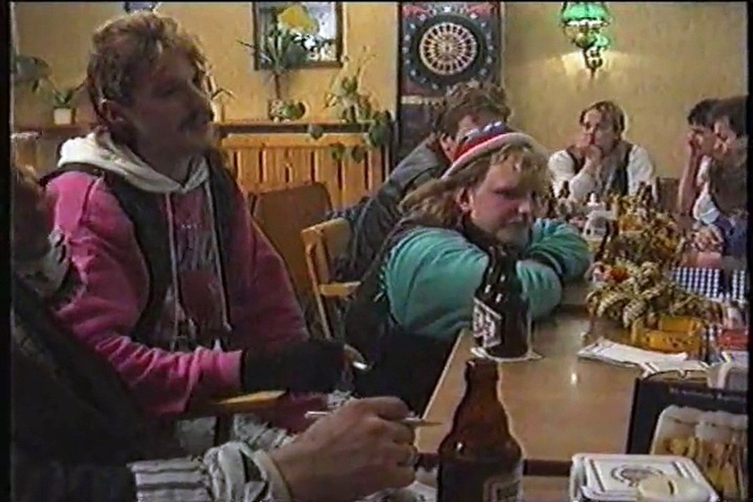 Youth Wars - Beobachtungen in der deutschen Provinz [Kneipenterroristen vs Blue Brothers] 52min