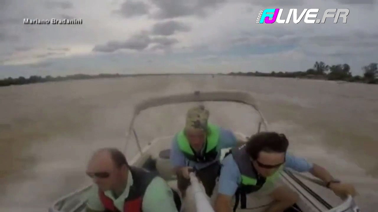 Collision évitée de justesse entre un avion et un bateau