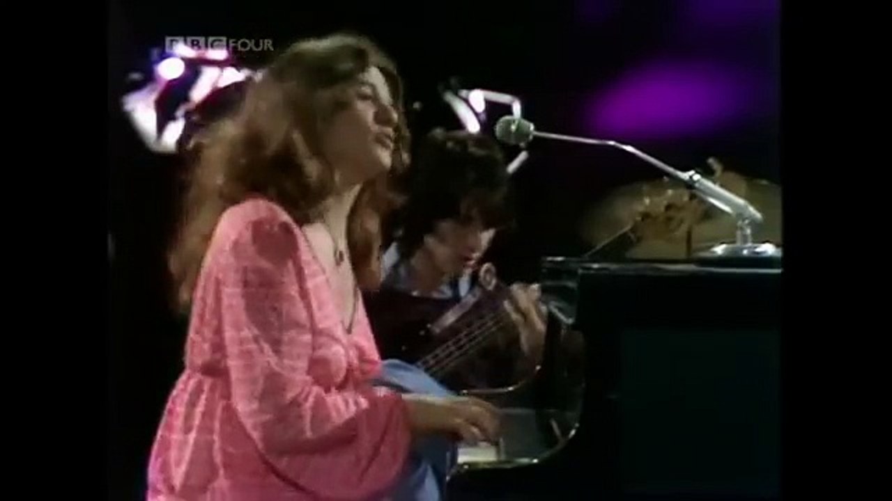 Carole King - It's Too Late(1971) with Guitar solo Danny Kootch