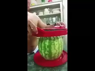 How to Cut WaterMelon Into Pieces