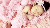 Yeni Doğmuş Bebeğin Fotoğraf Çekimleri