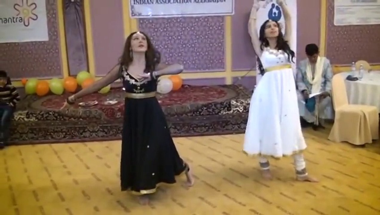 O Re Piya Cute Girls Dance Awsome Beatiful Girls Dance