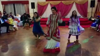 Aaja Mahi Ve Pakistani Mehndi Dance Young Girl Dance