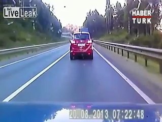 yok böyle bir kaza. TIR arabayı biçti