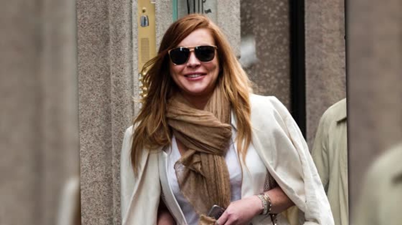 Lindsay Lohan Could Face Consequences For Incomplete Community Service Hours