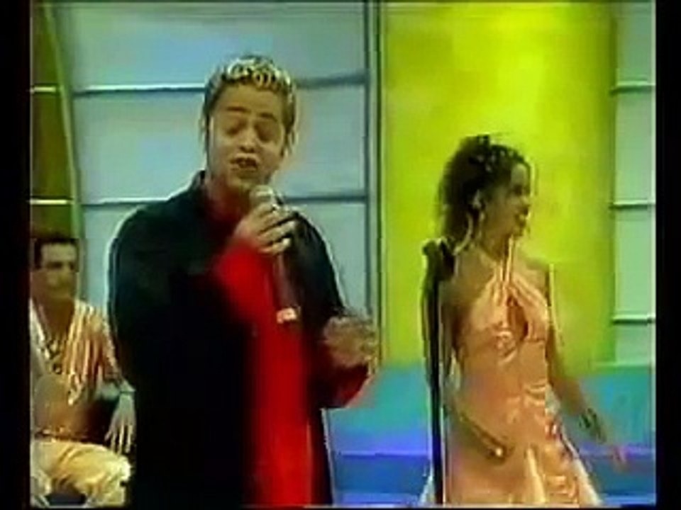 1° Apresentação de Robinson Monteiro ainda como calouro do Raul Gil