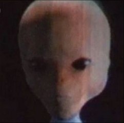 Roswell - Photos des restes d'un extraterrestre dévoilées _ Extrait conférence a mexico