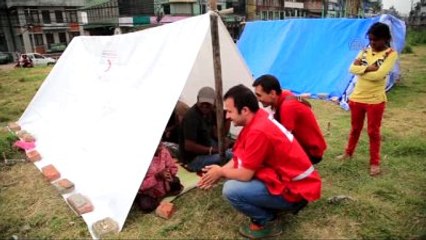 Türk Kızılayı 2 Bin Adet Branda Dağıttı