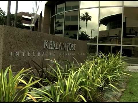 Pacquiao undergoes surgery for injured shoulder