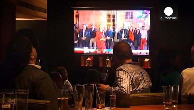 تباين ردود الفعل حول النتائج الأولية للانتخابات البريطانية