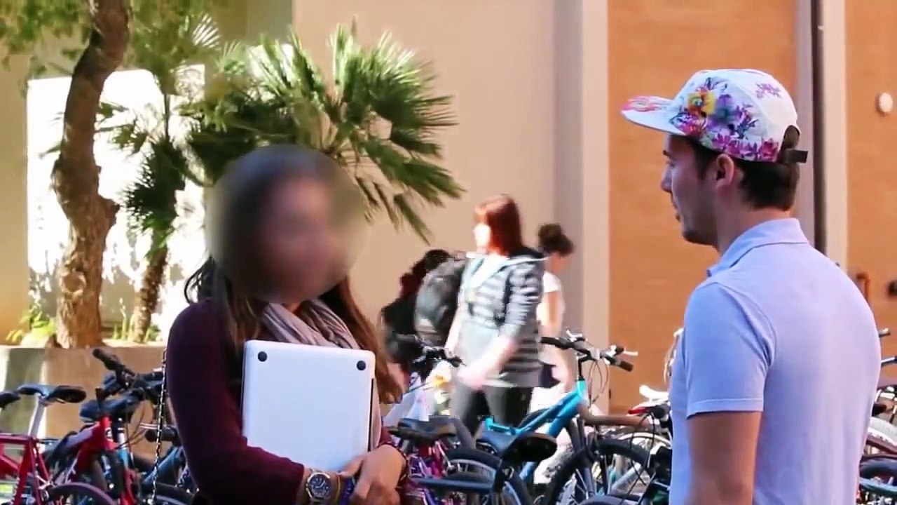How To Kiss any Girl - Funny Prank