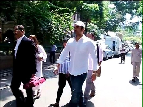 SALMAN KHAN ENTER THE COURT FOR HEARING HIT & RUN CASE