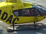 Landung ADAC Hubschrauber mitten auf die Strasse  (Hamburg Wendestrasse)