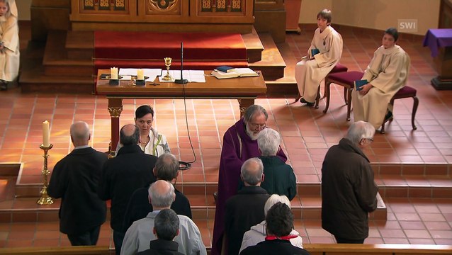 Gay marriages - Coming out to bless same-sex couples