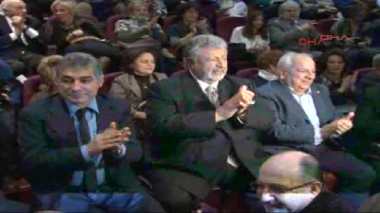 Zeki Alasya Vefat Etti