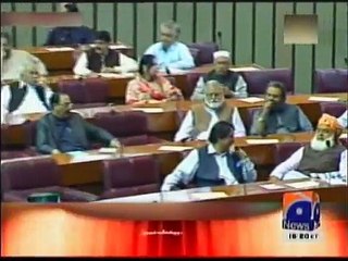 Watch How Imran Khan PTI was insulted in Pakistani Parliament