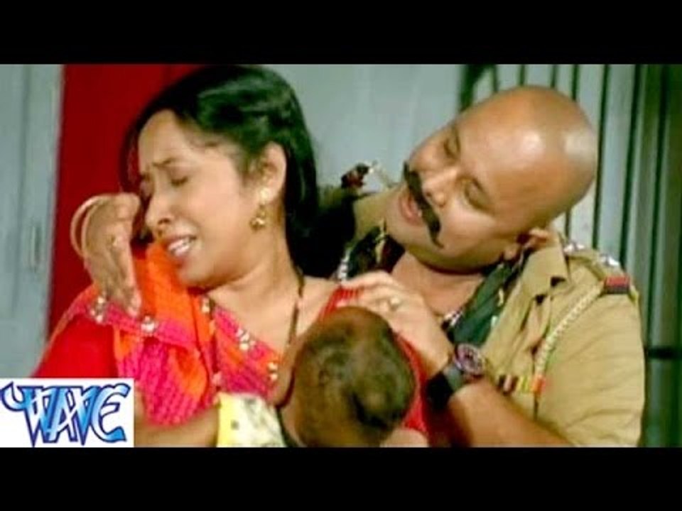 Ek Dum Tight Maal Hai - एक दम टाइट माल हs  - Dacoit - Bhojpuri Comedy Scene HD