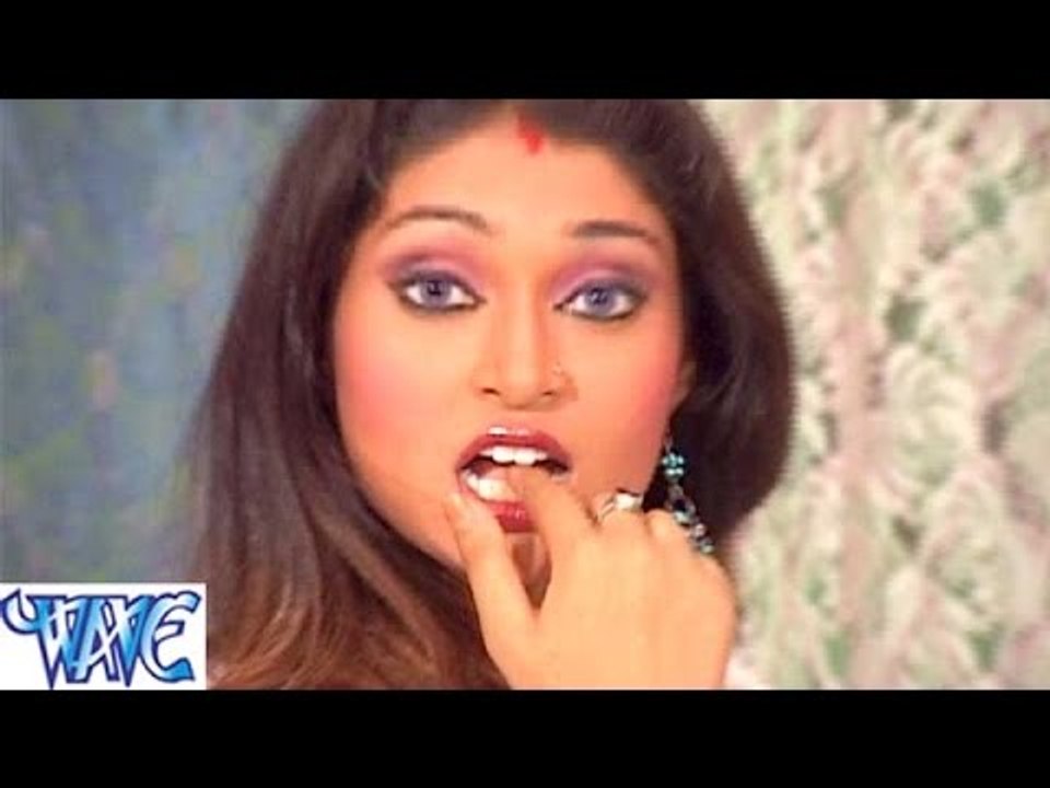 Bhabhi Jeans Lagailu Jawani Me - जीन्स लगइलु जवानी में - Love Ke Padhai - Bhojpuri Hot Songs HD