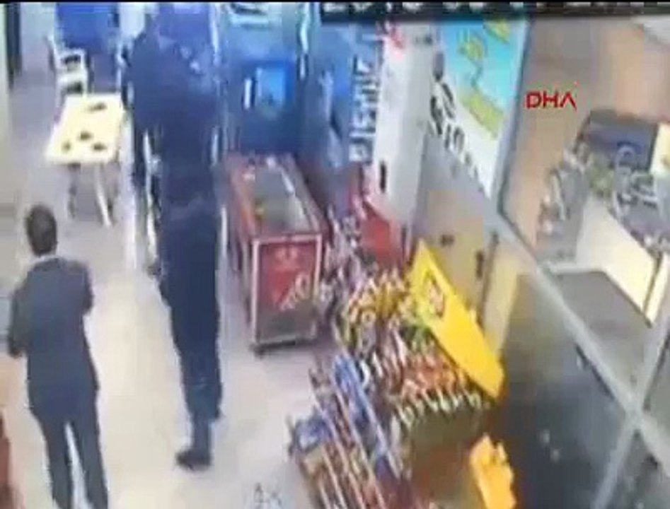 AKP'li adayın toplantısında havaya ateş açıldı