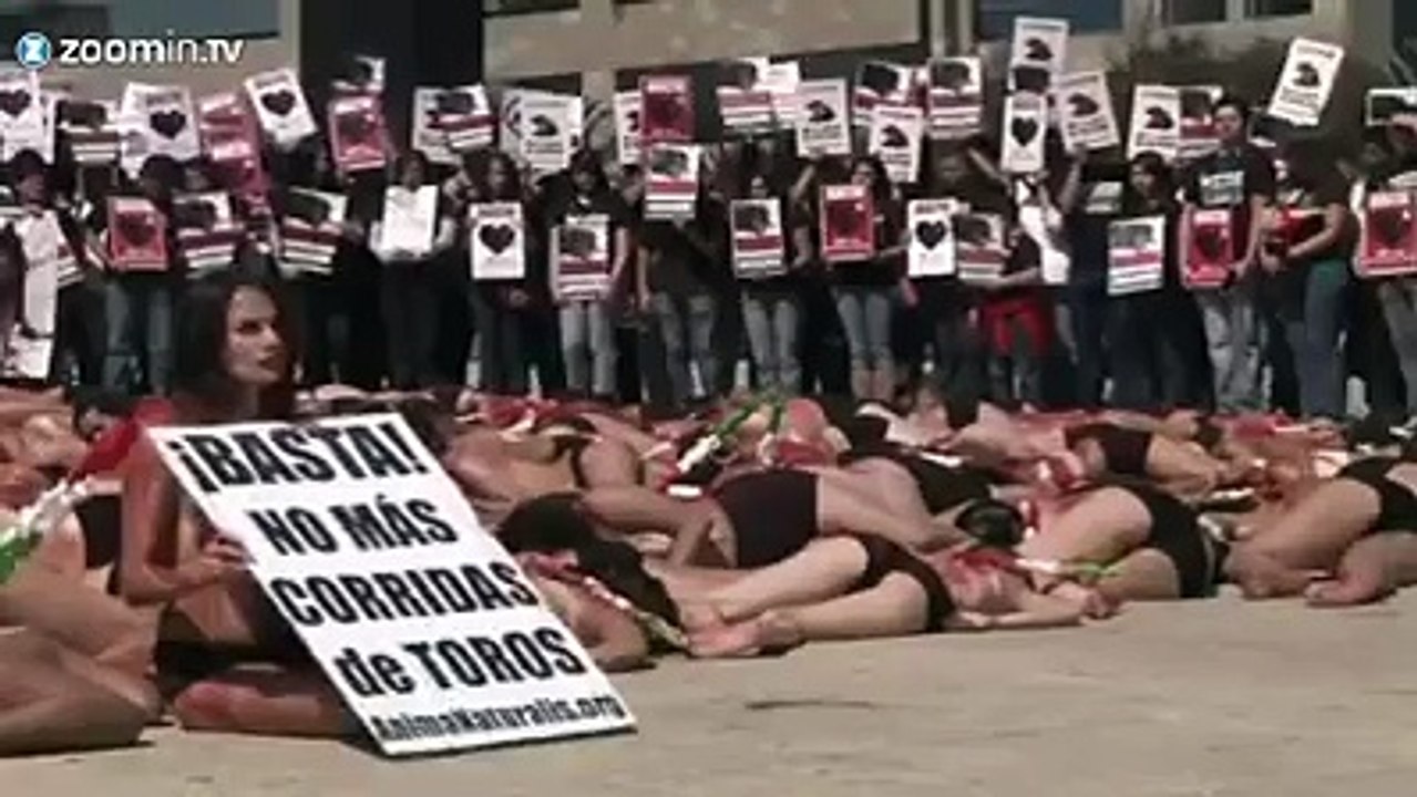 see this many people laying on road seriouly injured.