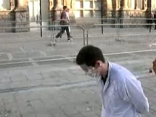 Violets - Place d'Armes - Entartage Alai