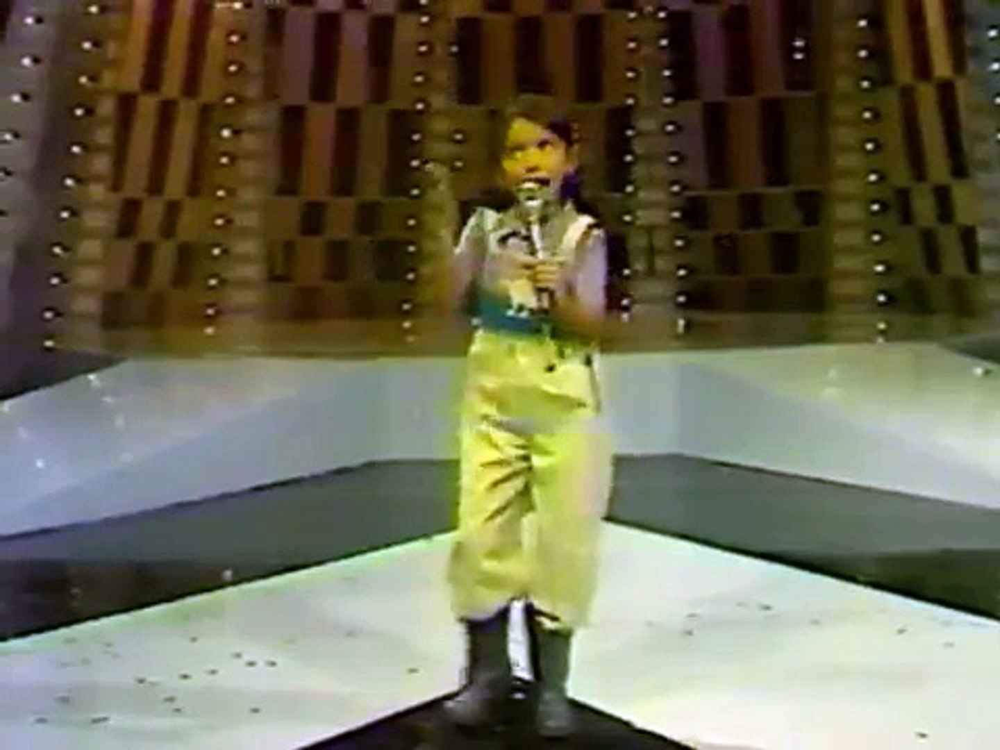 Katy - LA RISA DE LAS VOCALES (En Vivo 1982).mpg - video Dailymotion