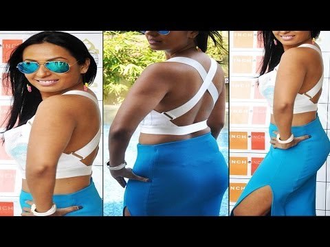 Hot Kashmira Shah Exposing Tight Bums & Sexy Creamy Back