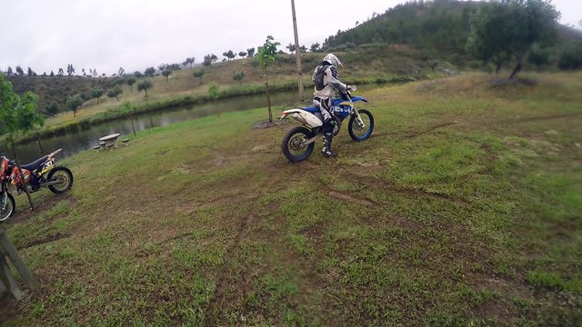 Husaberg FE 450 Burnout a cavar HD