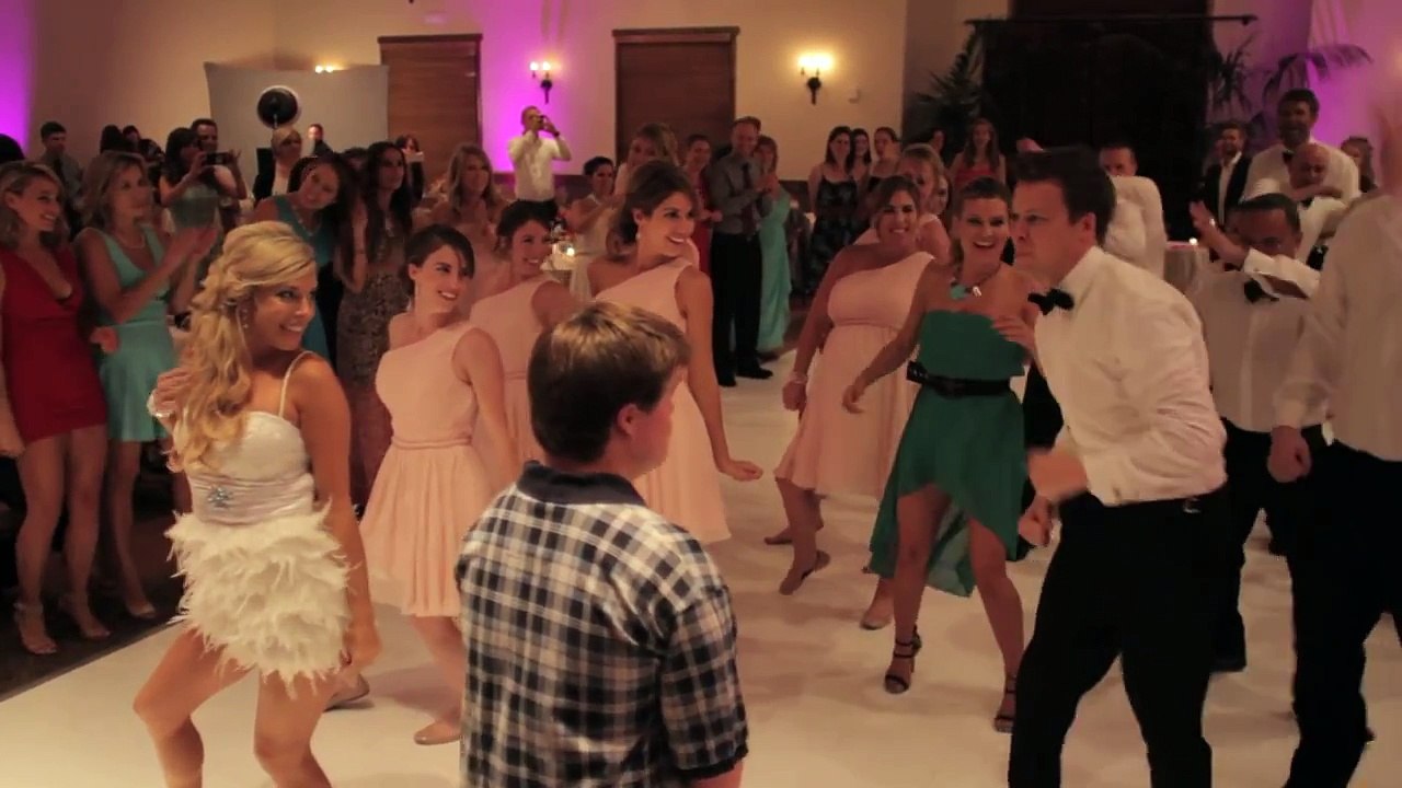 FLASH MOB WEDDING dance (Kesha's Timber)