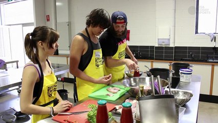 UFC fighters join forces to fight hunger in Adelaide