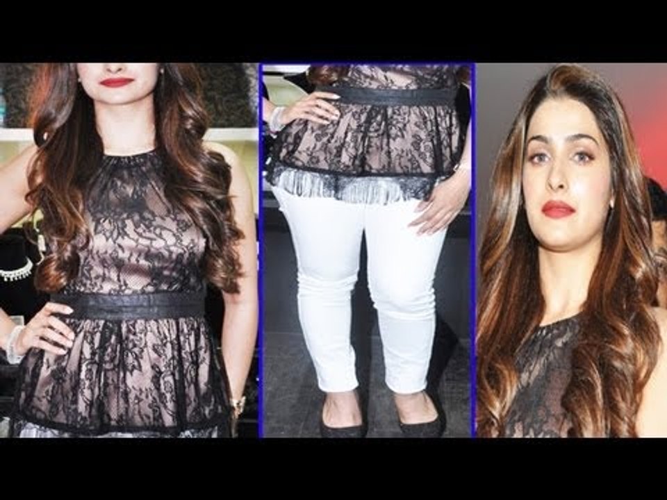 Beautiful Prachi Desai Sexy Tight Pant Look Hot