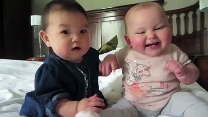 n Excellent Example Of Imran Khan Simplicity - Is Any Other Leader Can Do This???1)