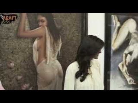 Sushmita Sen Inaugurates an Art Exhibition! - 'WOMEN & WE MEN'