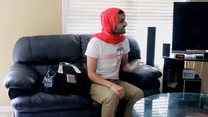 ZaidAlit - Aunties keep everything in their purse-512x384