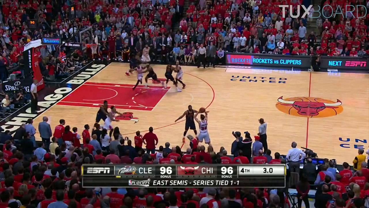 Buzzer Beater Derrick Rose 3pts vs Cleveland Cavaliers