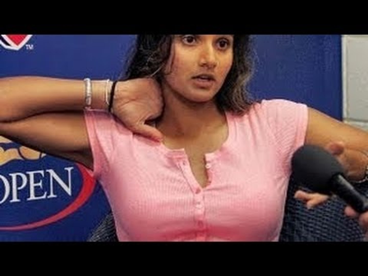 Sexy Hot Sania Mirza as BRAND Ambassador At Country Club Fitness - video  Dailymotion