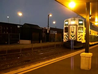 Fast GO Train at Aldershot Station