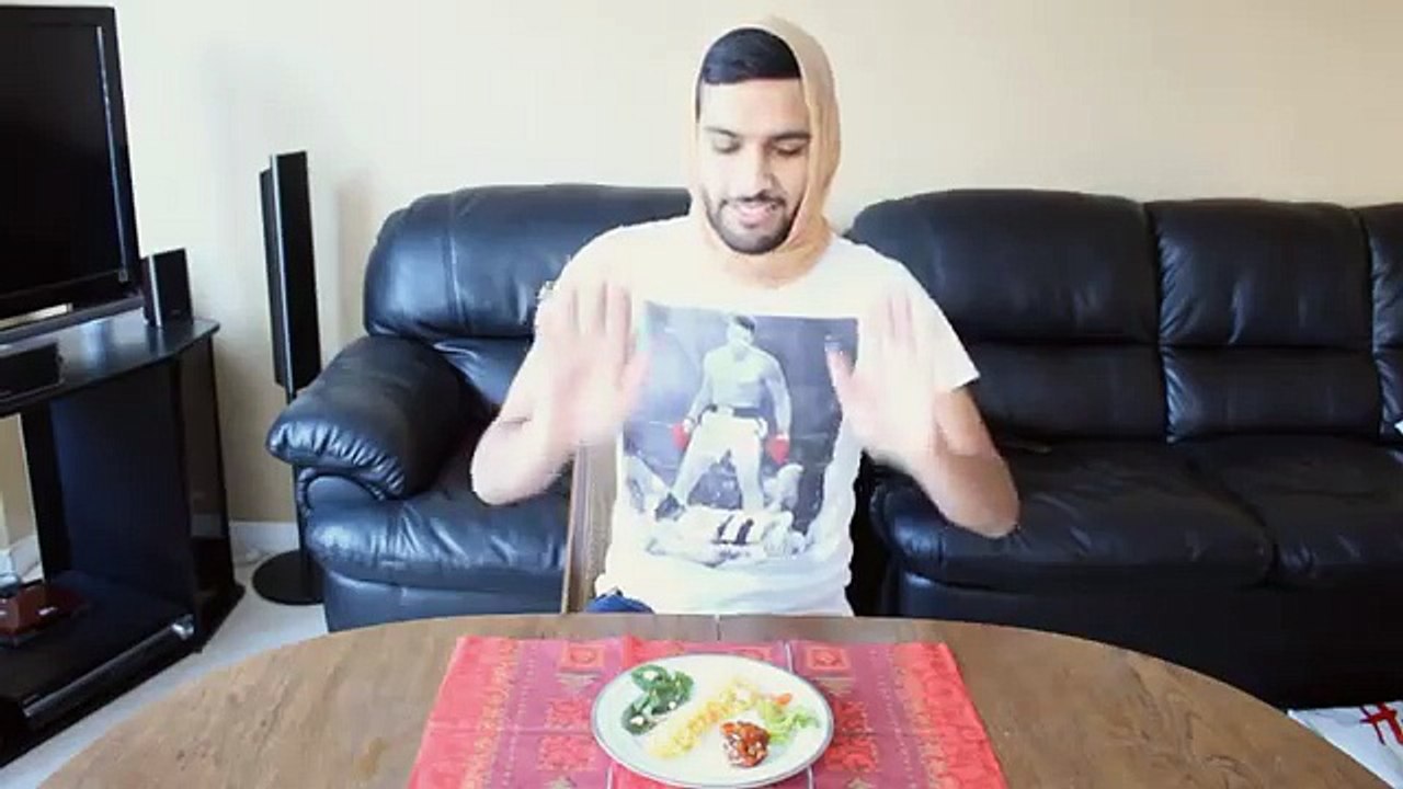 ZaidAliT - How girls take pictures of their food (1)