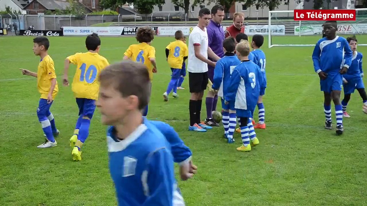 Stade briochin. 900 petits footballeurs à Fred-Aubert