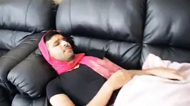 How girls take selfies very funny video by Zaid Ali (fb/ZaidAliiT) زید علی