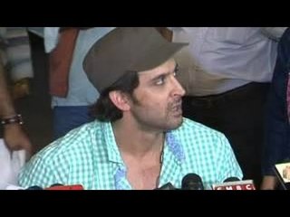 Hrithik Roshan's Surprise Birthday Party !!