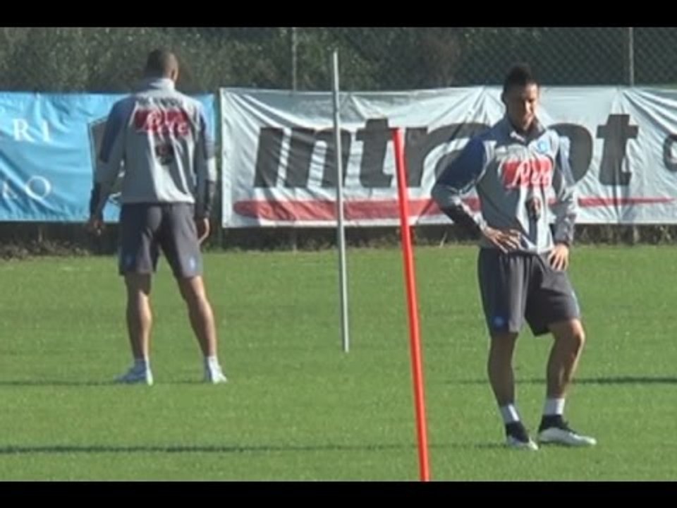 Napoli-Dnipro 1-1 - I tifosi azzurri: "Troppe occasioni sprecate" (08.05.15)