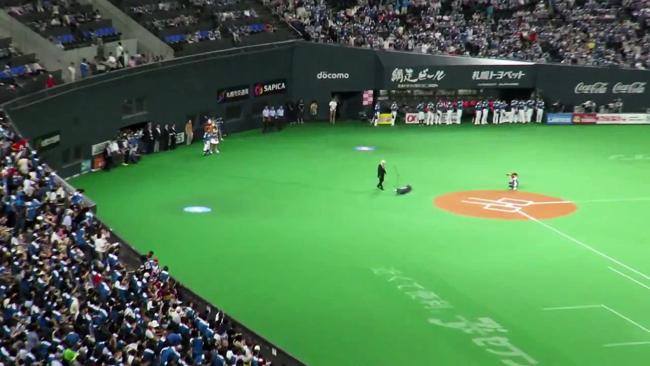 違う歌みたいな国歌！玉置浩二の君が代独唱（2014/7/13北海道日本ハムファイターズ札幌ドーム）