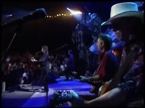 John fogerty - Bad Moon Rising live!