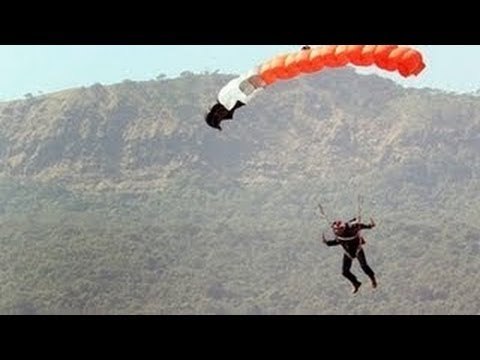 THRILL Seeker Farhan Akhtar Does Daring Sky-Diving At Lonavala