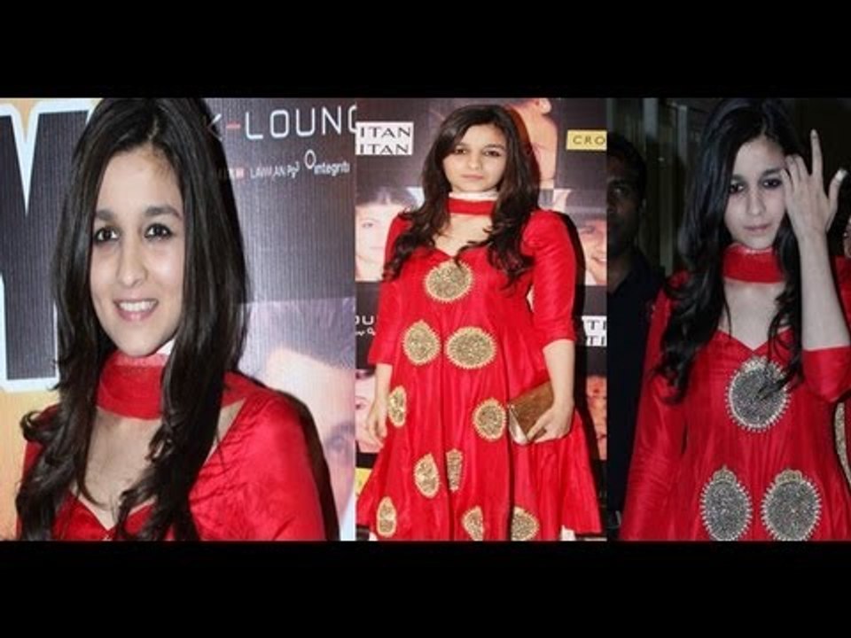 Alia Bhatt Spotted In Red ANARKALI Dress @  Annual Show of Star Night