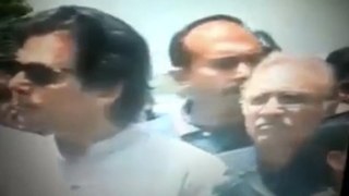 Imran khan liar - see how he ran away when journalist asked a valid question