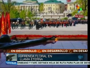 Download Video: Putin deposita ofrenda floral en la tumba del Soldado Desconocido